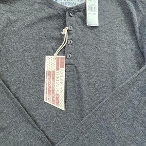 New with tags mens shirt